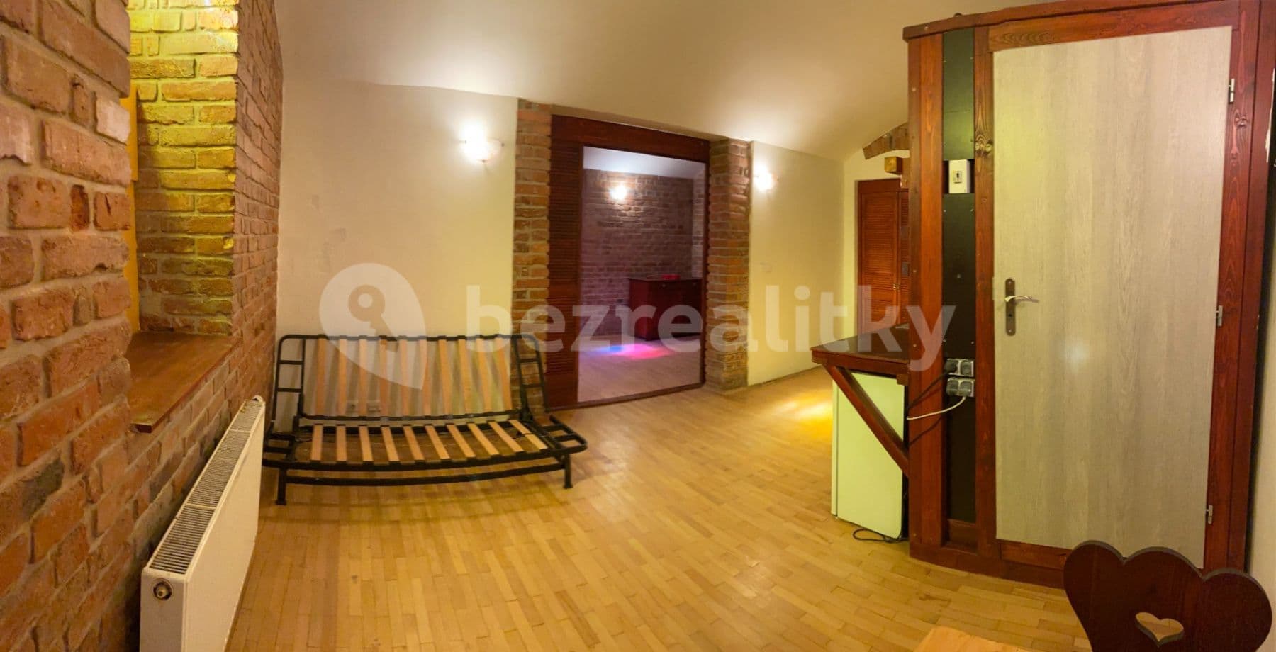 Pronájem bytu 1+kk 39 m², Korunní, Praha, Praha Pronájem bytu 1+kk 39 m², Korunní, Praha, Praha