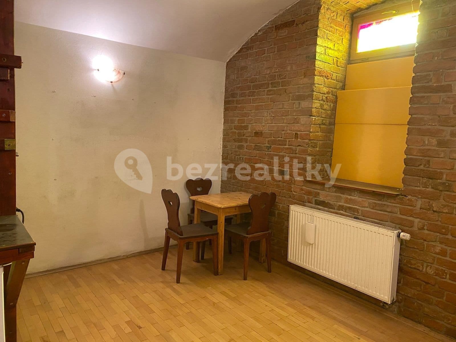 Pronájem bytu 1+kk 39 m², Korunní, Praha, Praha Pronájem bytu 1+kk 39 m², Korunní, Praha, Praha