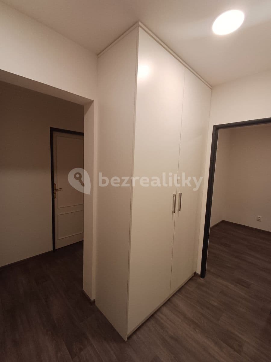 Prodej bytu 3+kk 64 m², Famfulíkova, Praha, Praha