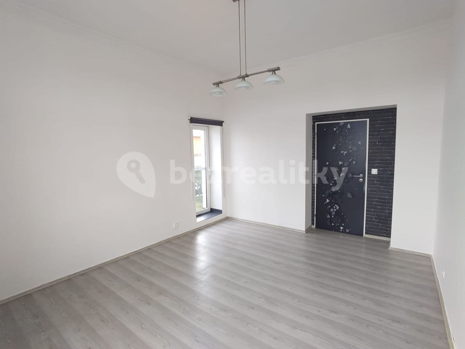 Pronájem bytu 1+1 37 m², Pod Karlovarskou silnicí, Praha, Praha Pronájem bytu 1+1 37 m², Pod Karlovarskou silnicí, Praha, Praha