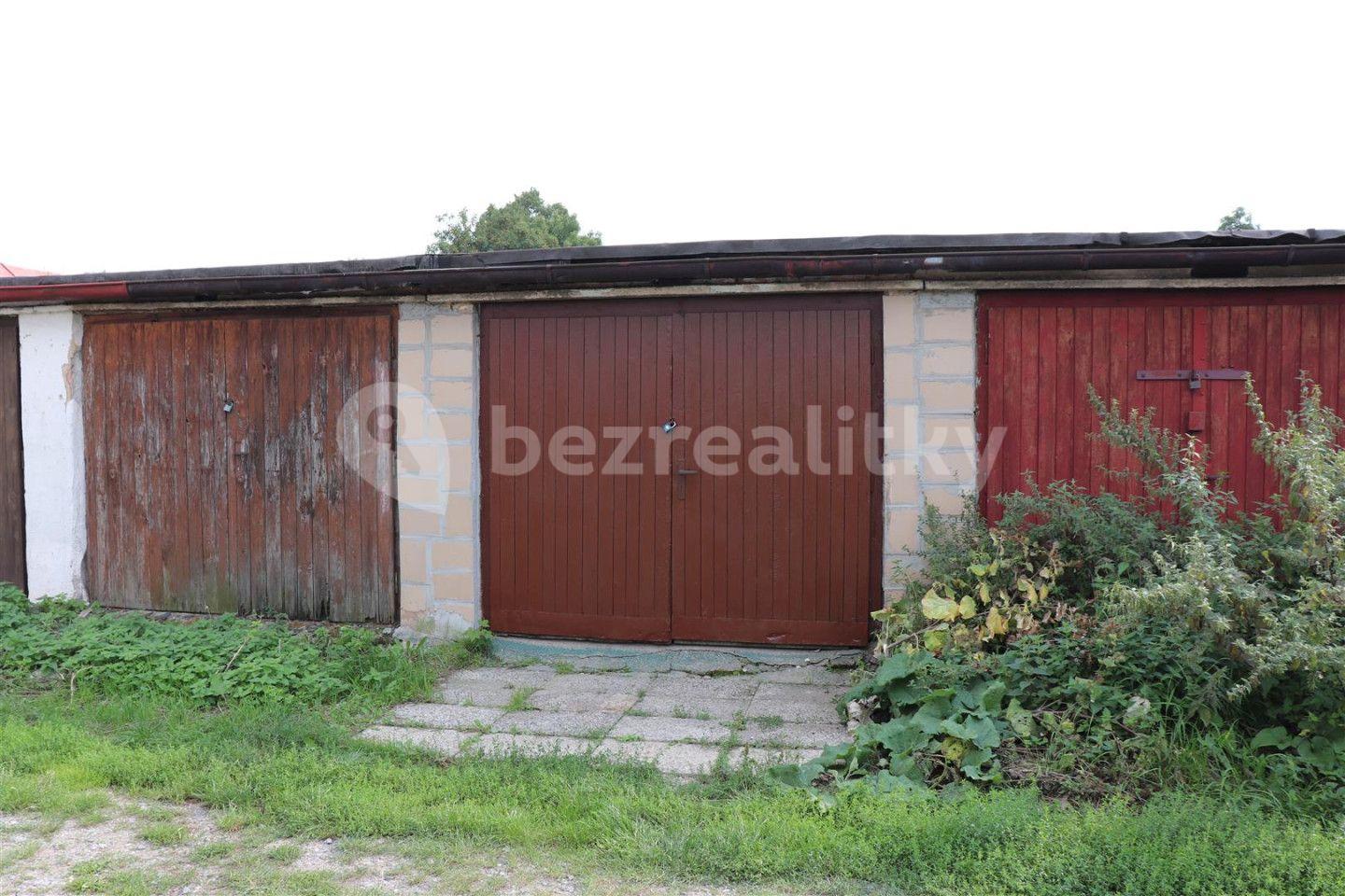 Prodej garáže • 18 m²