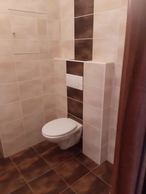 Pronájem bytu 1+kk 36 m², Pod Vinicí, Pardubice, Pardubický kraj Pronájem bytu 1+kk 36 m², Pod Vinicí, Pardubice, Pardubický kraj