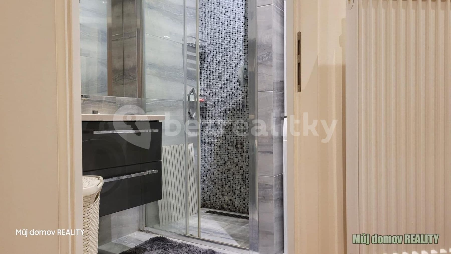 Pronájem bytu 3+kk 55 m², Bulharská, Praha, Praha Pronájem bytu 3+kk 55 m², Bulharská, Praha, Praha