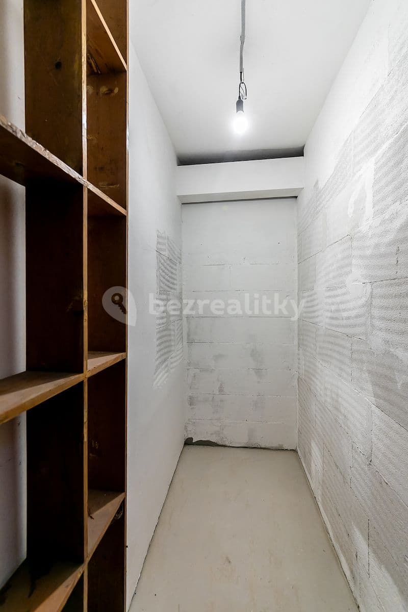 Prodej bytu 1+kk 38 m², Spálený Mlýn, Líšnice, Středočeský kraj
