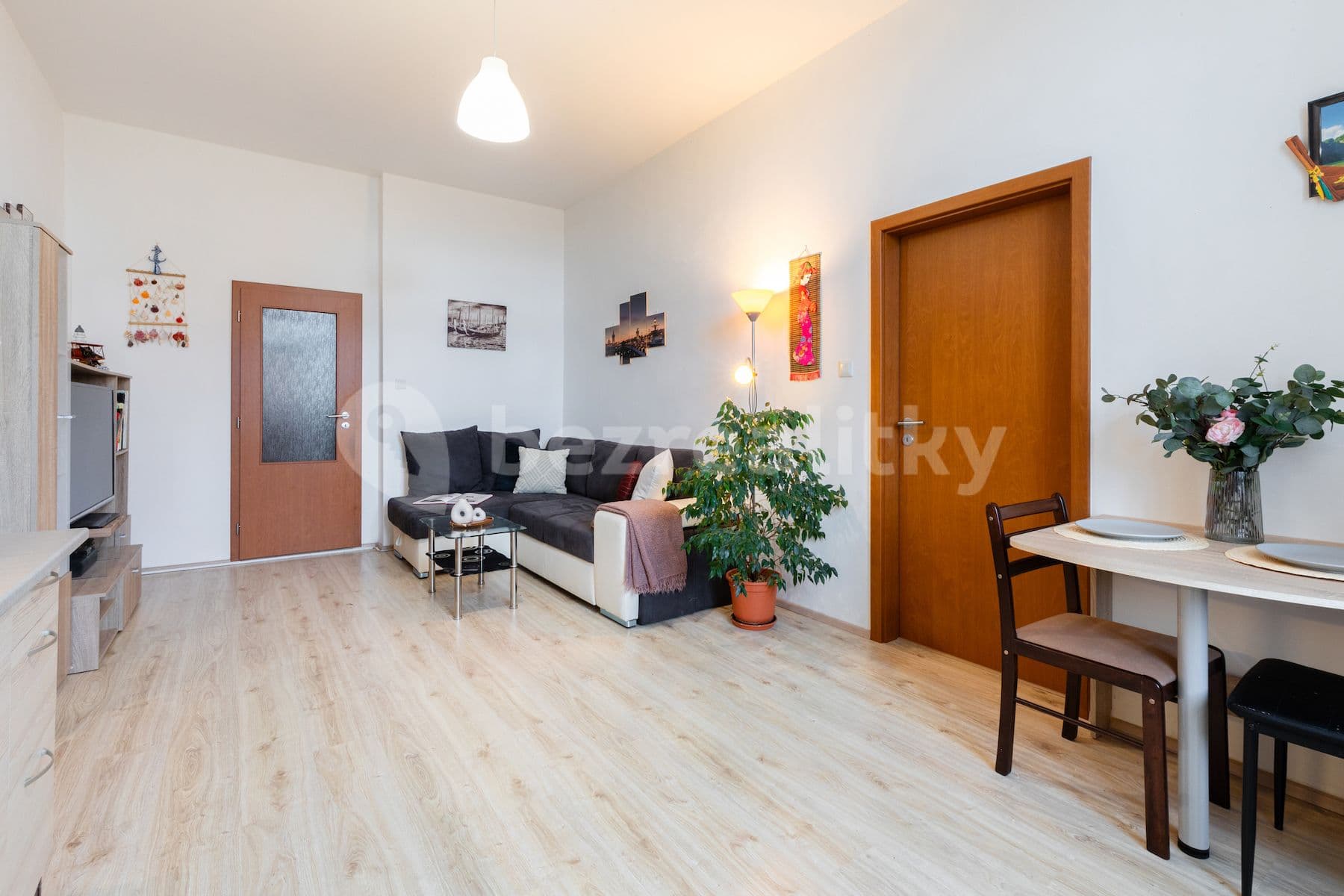 Prodej bytu 2+kk 48 m², V Cihelně, Červené Pečky, Středočeský kraj
