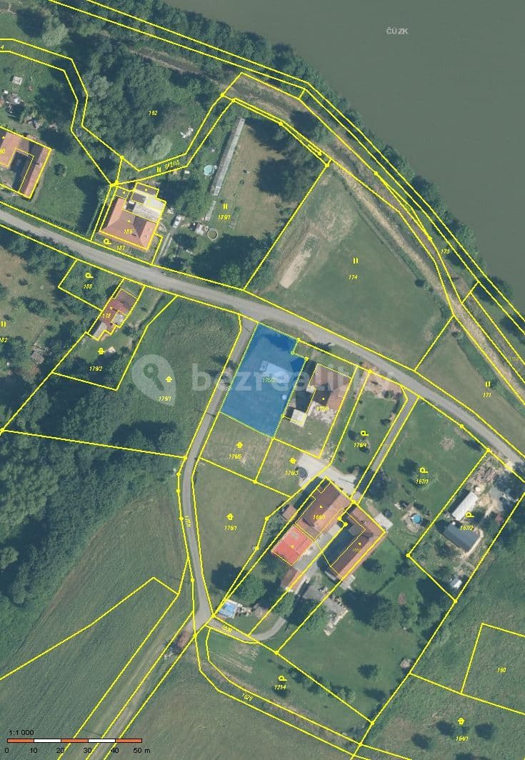 Prodej pozemku 772 m², Polom, Olomoucký kraj