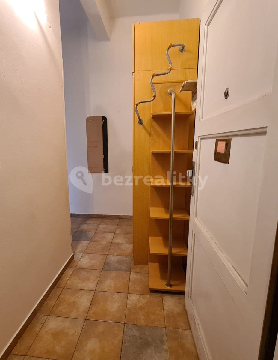 Pronájem bytu 1+kk 37 m², Ruská, Praha, Praha Pronájem bytu 1+kk 37 m², Ruská, Praha, Praha