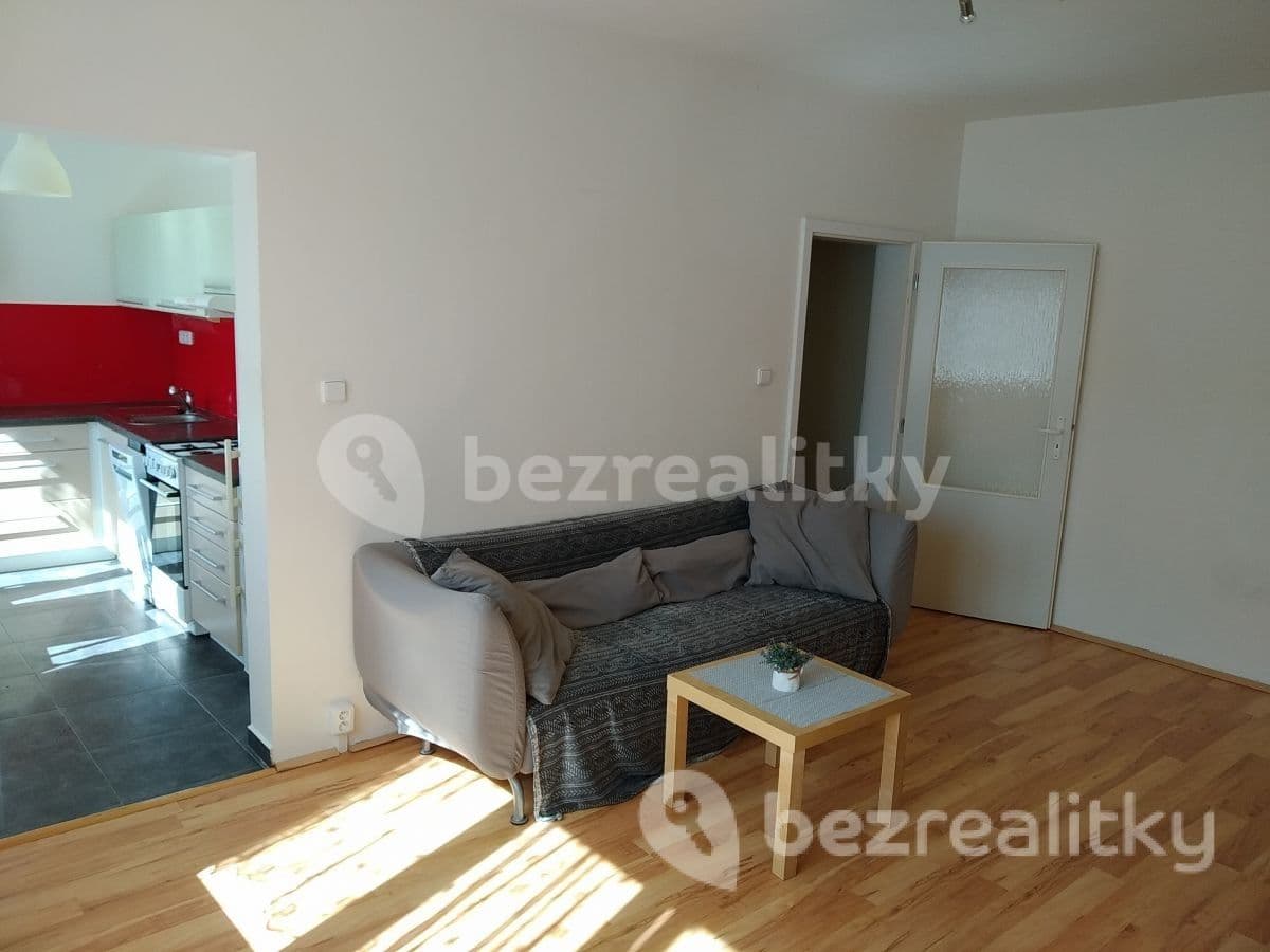 Pronájem bytu 1+1 38 m², Kosmonautů, Kladno, Středočeský kraj Pronájem bytu 1+1 38 m², Kosmonautů, Kladno, Středočeský kraj