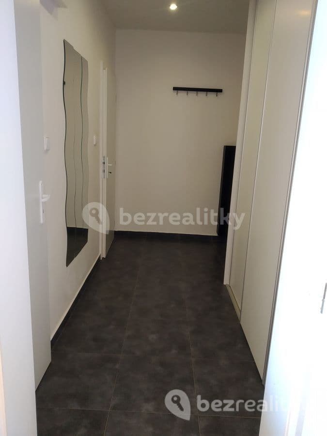 Pronájem bytu 1+1 38 m², Kosmonautů, Kladno, Středočeský kraj Pronájem bytu 1+1 38 m², Kosmonautů, Kladno, Středočeský kraj