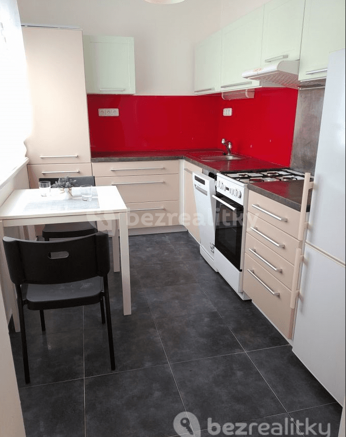 Pronájem bytu 1+1 38 m², Kosmonautů, Kladno, Středočeský kraj Pronájem bytu 1+1 38 m², Kosmonautů, Kladno, Středočeský kraj