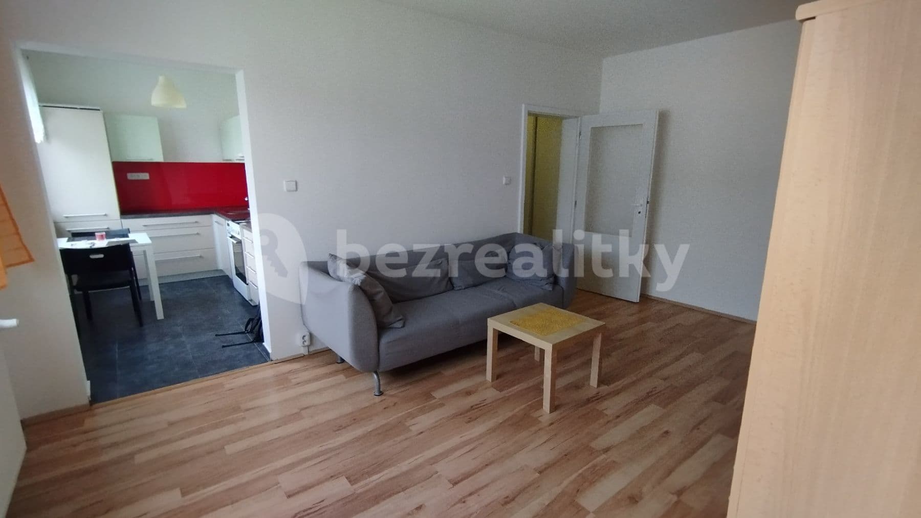 Pronájem bytu 1+1 38 m², Kosmonautů, Kladno, Středočeský kraj Pronájem bytu 1+1 38 m², Kosmonautů, Kladno, Středočeský kraj