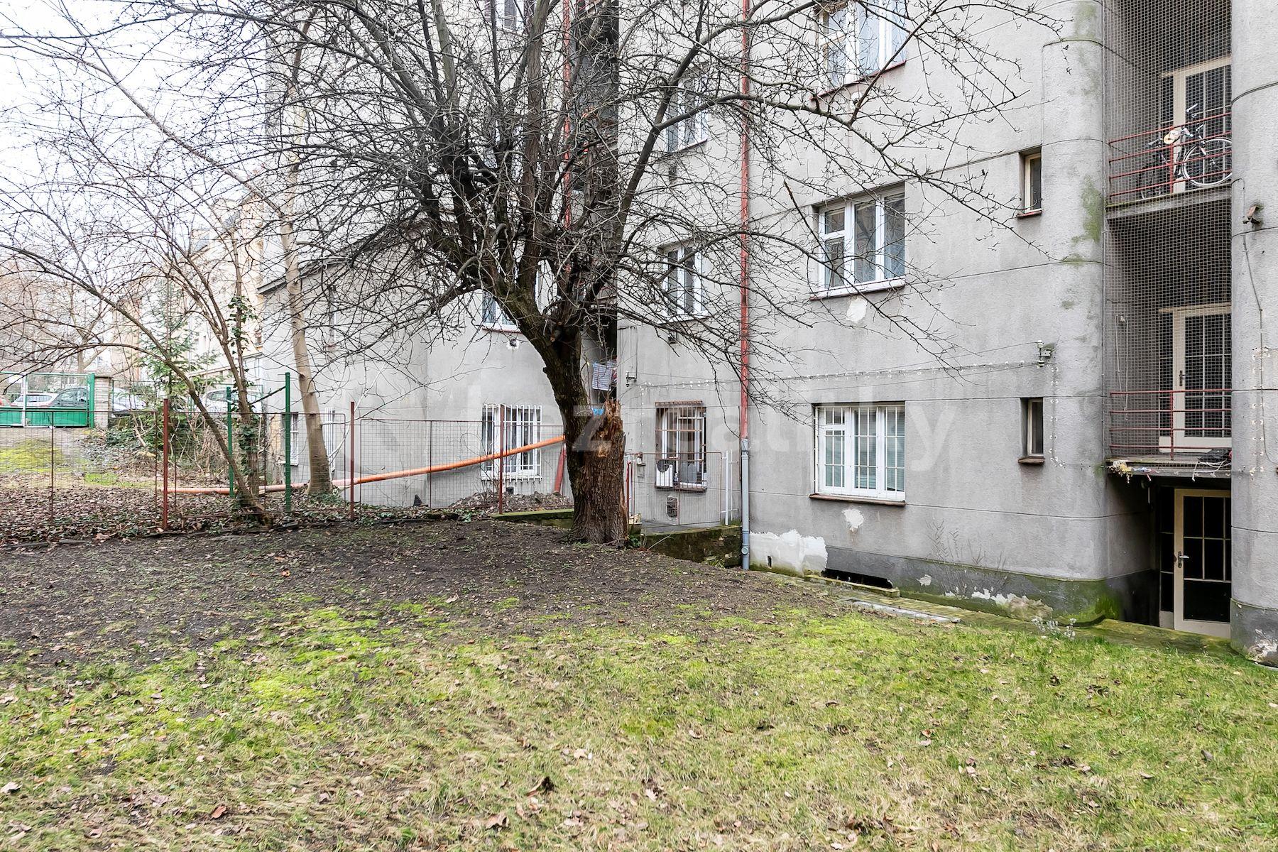 Prodej bytu 1+kk 27 m², Biskupcova, Praha, Praha