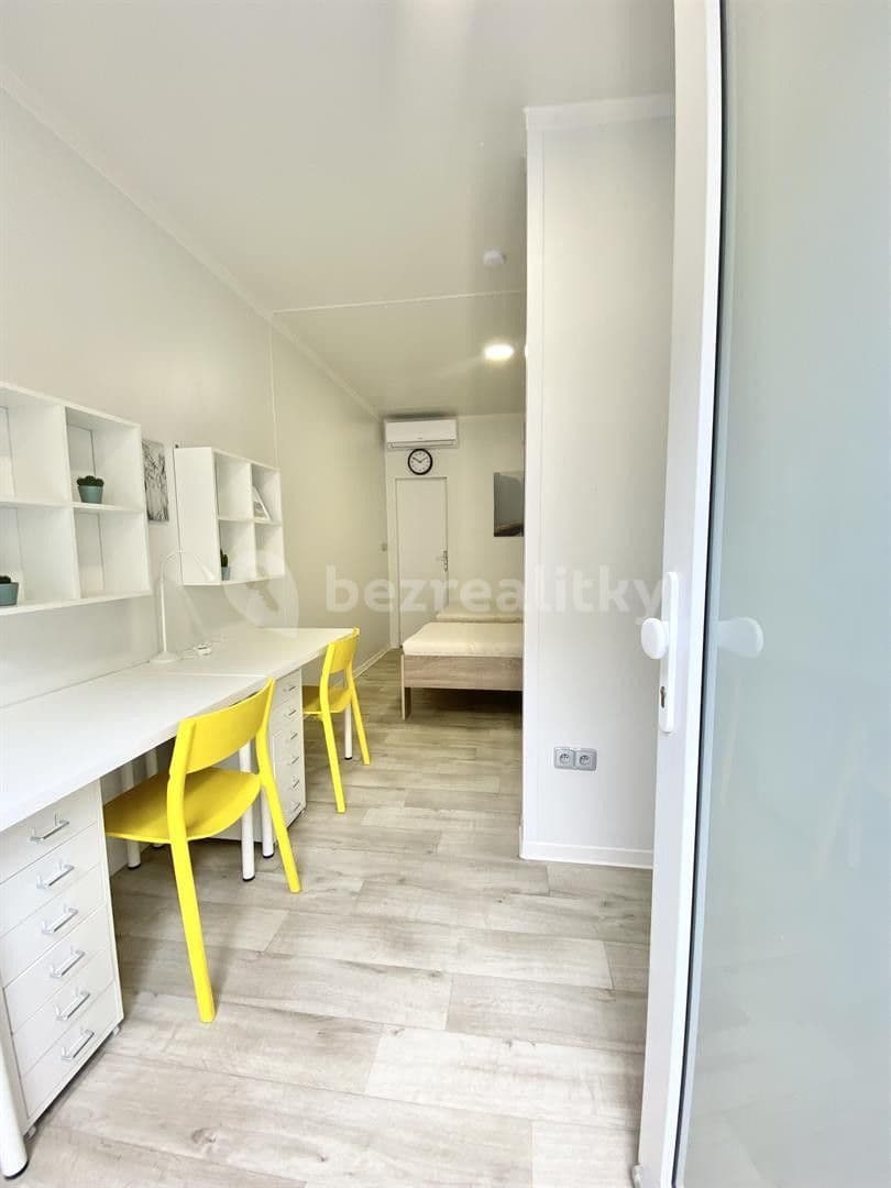Pronájem bytu 1+kk 17 m², Hybešova, Brno, Jihomoravský kraj Pronájem bytu 1+kk 17 m², Hybešova, Brno, Jihomoravský kraj