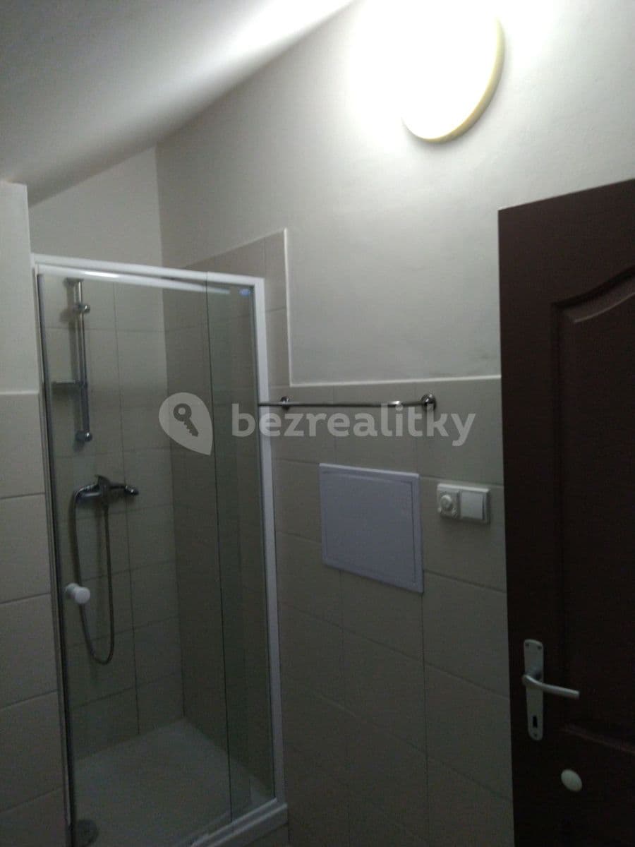 Pronájem bytu 1+kk 22 m², Litovická, Hostivice, Středočeský kraj Pronájem bytu 1+kk 22 m², Litovická, Hostivice, Středočeský kraj