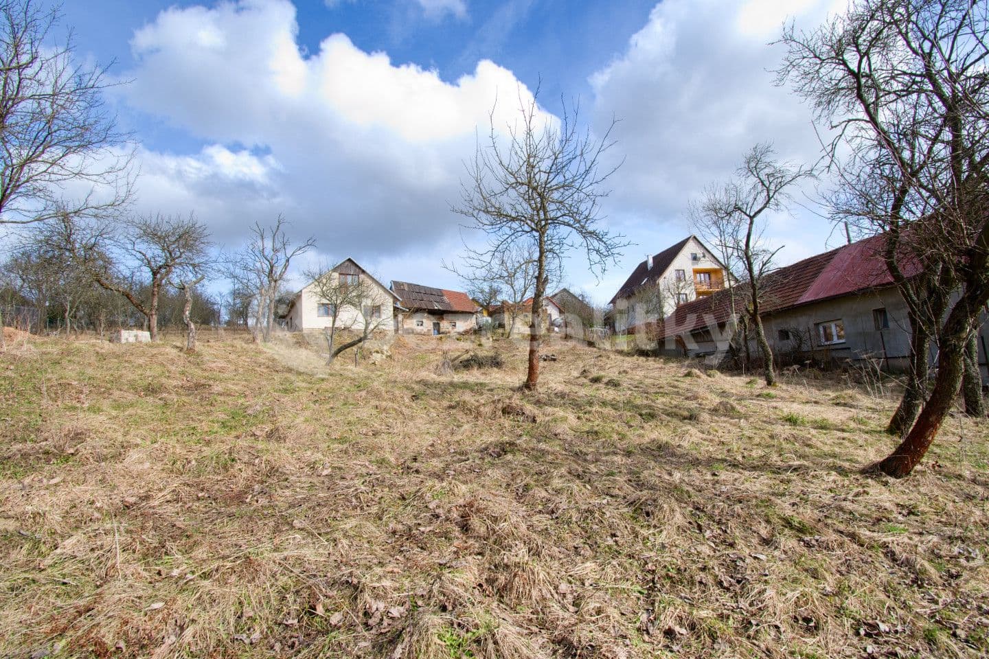Prodej pozemku 968 m², Lačnov, Zlínský kraj
