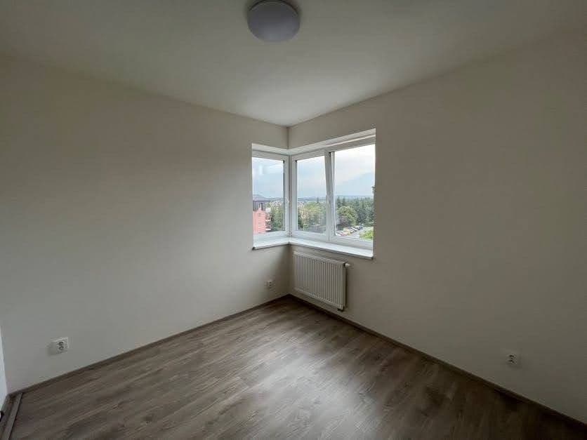 Pronájem bytu 2+kk 33 m², Maru Špačkové, Rakovník, Středočeský kraj Pronájem bytu 2+kk 33 m², Maru Špačkové, Rakovník, Středočeský kraj