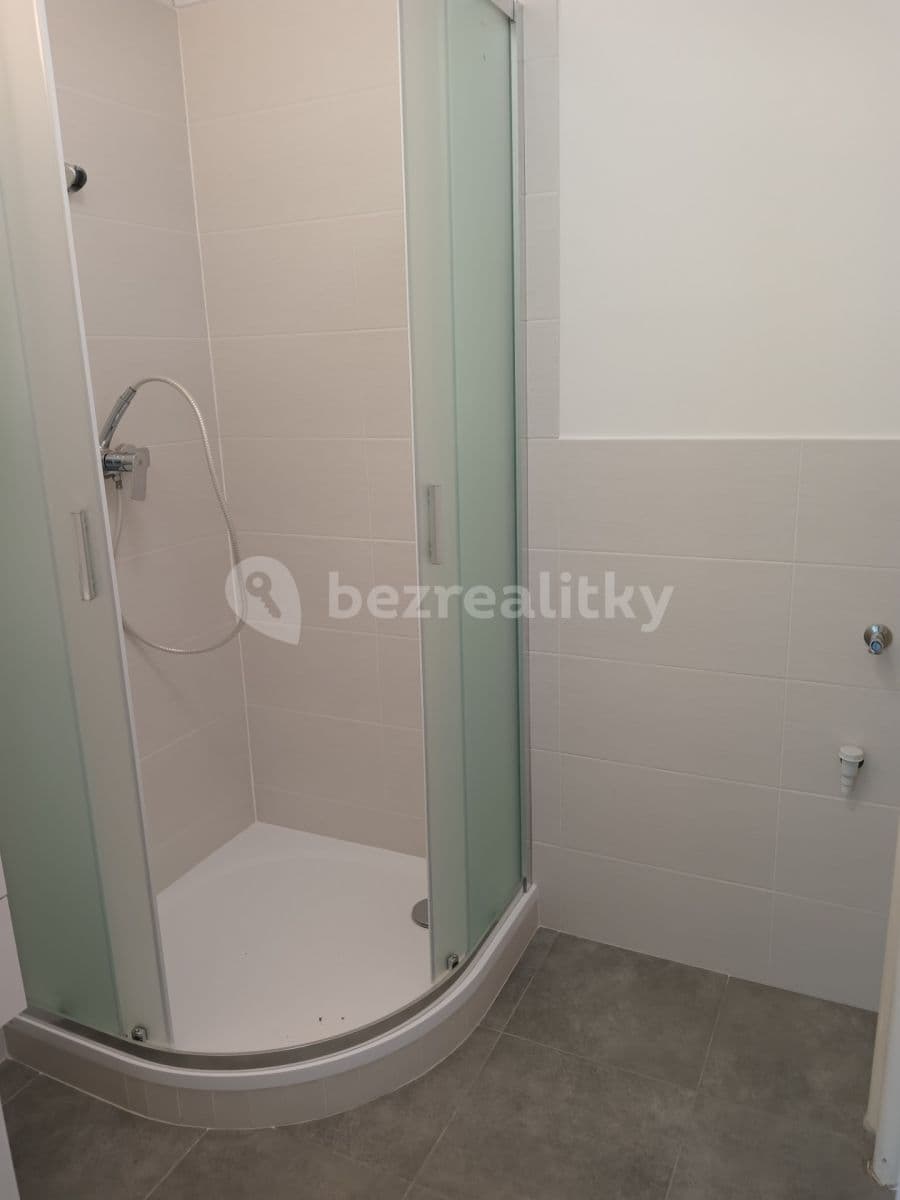 Pronájem bytu 3+1 75 m², Hostýnská, Praha, Praha Pronájem bytu 3+1 75 m², Hostýnská, Praha, Praha