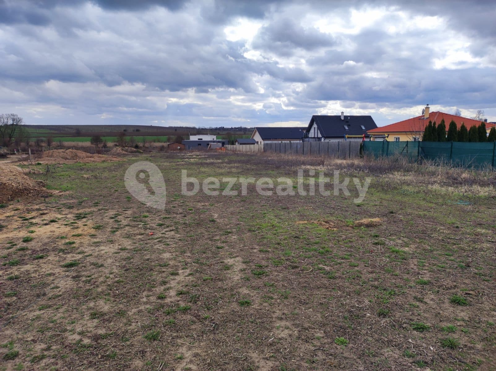 Prodej pozemku 827 m², K Vrbičkám, Plaňany, Středočeský kraj