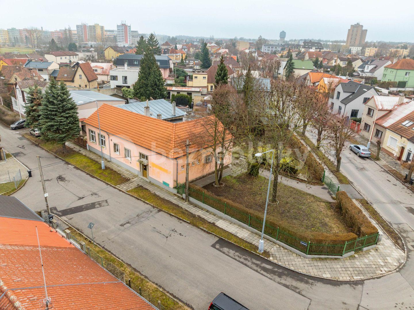 Prodej domu 290 m², pozemek 908 m², Klikorkova, Kladno, Středočeský kraj
