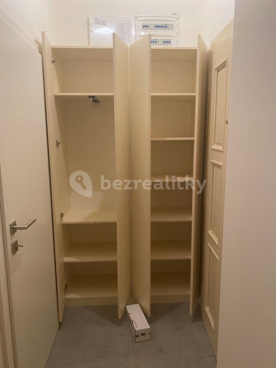 Pronájem bytu 1+kk 22 m², Studentská, Praha, Praha Pronájem bytu 1+kk 22 m², Studentská, Praha, Praha