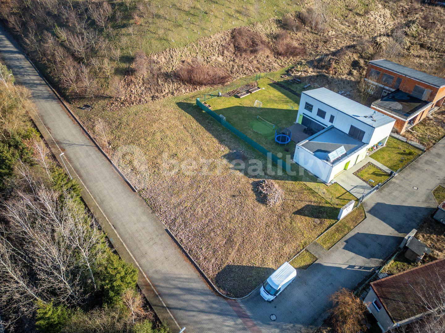 Prodej pozemku 944 m², Květnice, Středočeský kraj
