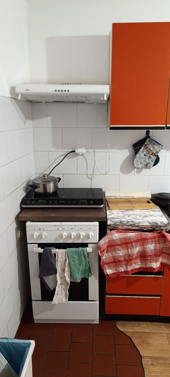 Pronájem bytu 16 m², Kloboukova, Praha, Praha Pronájem bytu 16 m², Kloboukova, Praha, Praha
