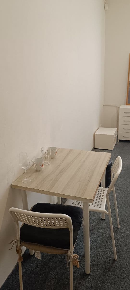 Pronájem bytu 16 m², Kloboukova, Praha, Praha Pronájem bytu 16 m², Kloboukova, Praha, Praha