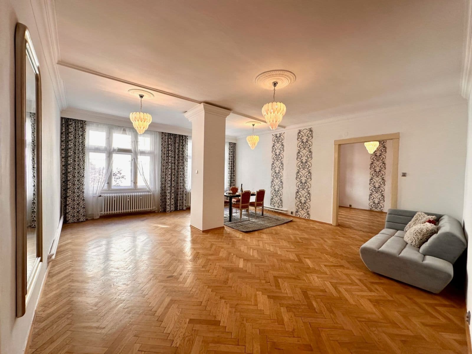 Pronájem bytu 4+1 161 m², Soukenická, Praha, Praha Pronájem bytu 4+1 161 m², Soukenická, Praha, Praha