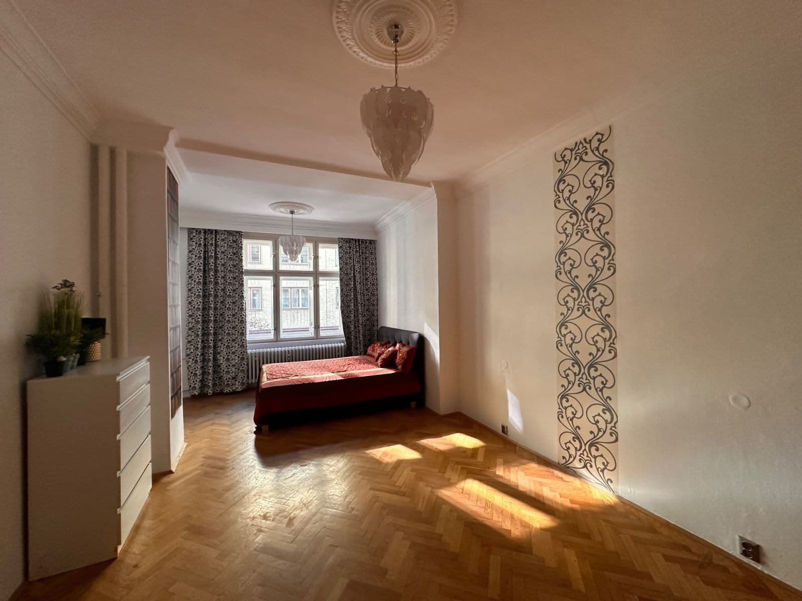 Pronájem bytu 4+1 161 m², Soukenická, Praha, Praha Pronájem bytu 4+1 161 m², Soukenická, Praha, Praha