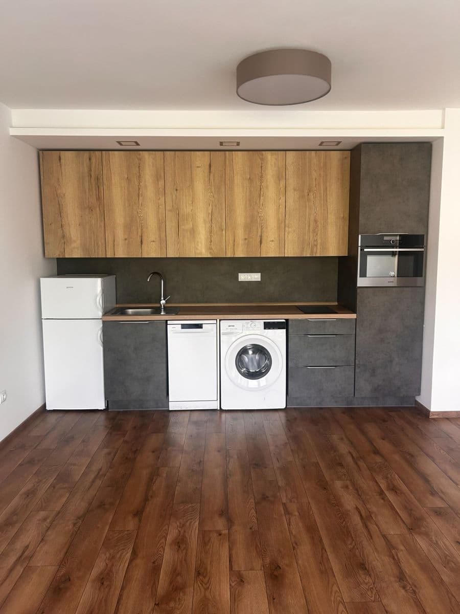 Pronájem bytu 1+kk 35 m², Belgická, Praha, Praha Pronájem bytu 1+kk 35 m², Belgická, Praha, Praha