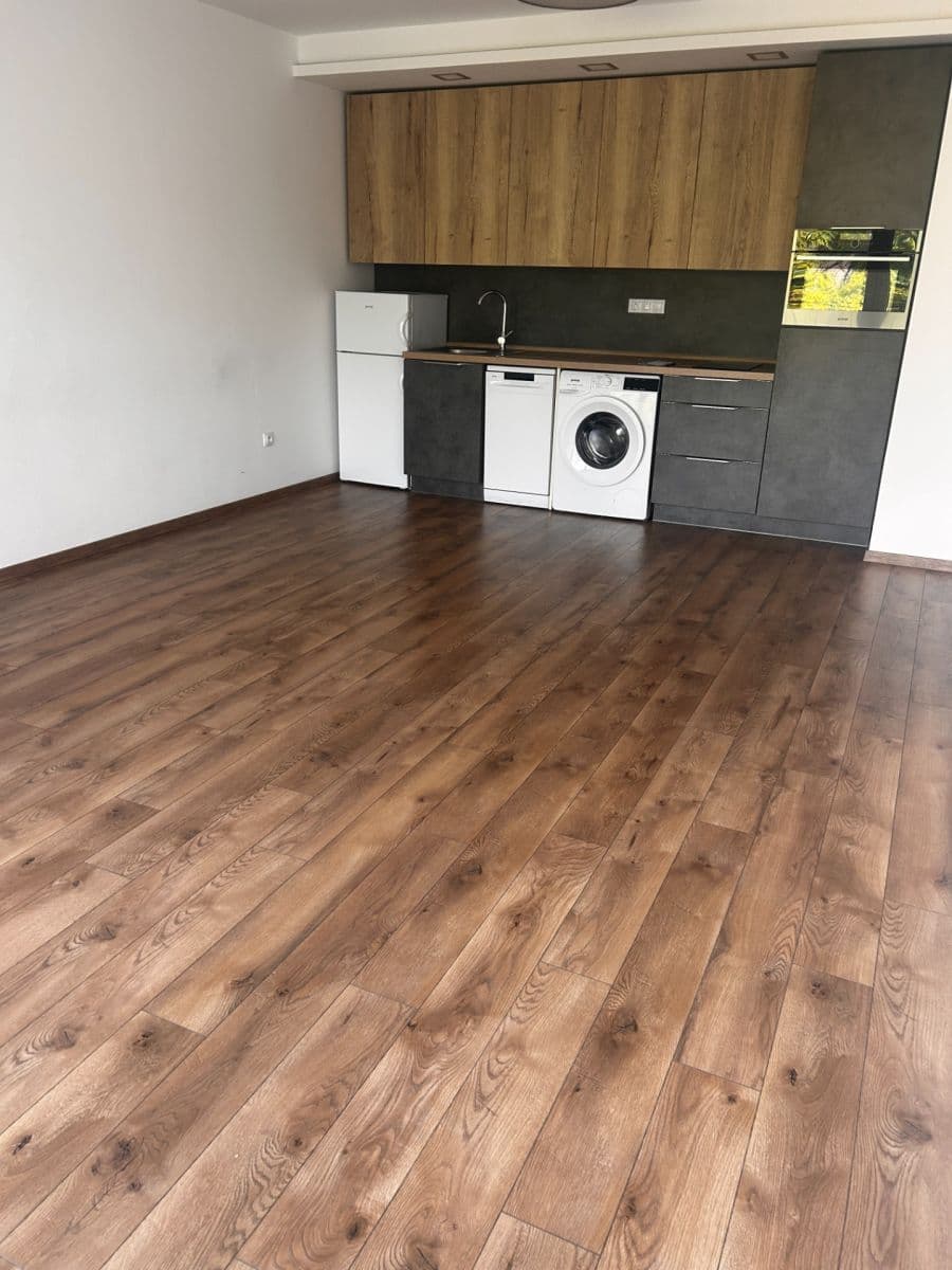 Pronájem bytu 1+kk 35 m², Belgická, Praha, Praha Pronájem bytu 1+kk 35 m², Belgická, Praha, Praha