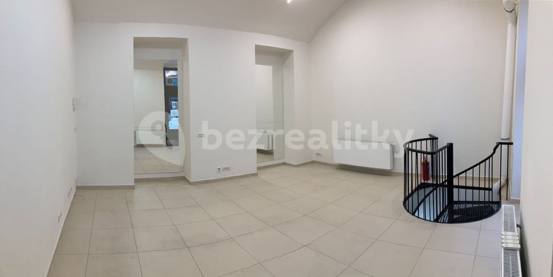 Prodej nebytového prostoru • 65 m² bez realitky