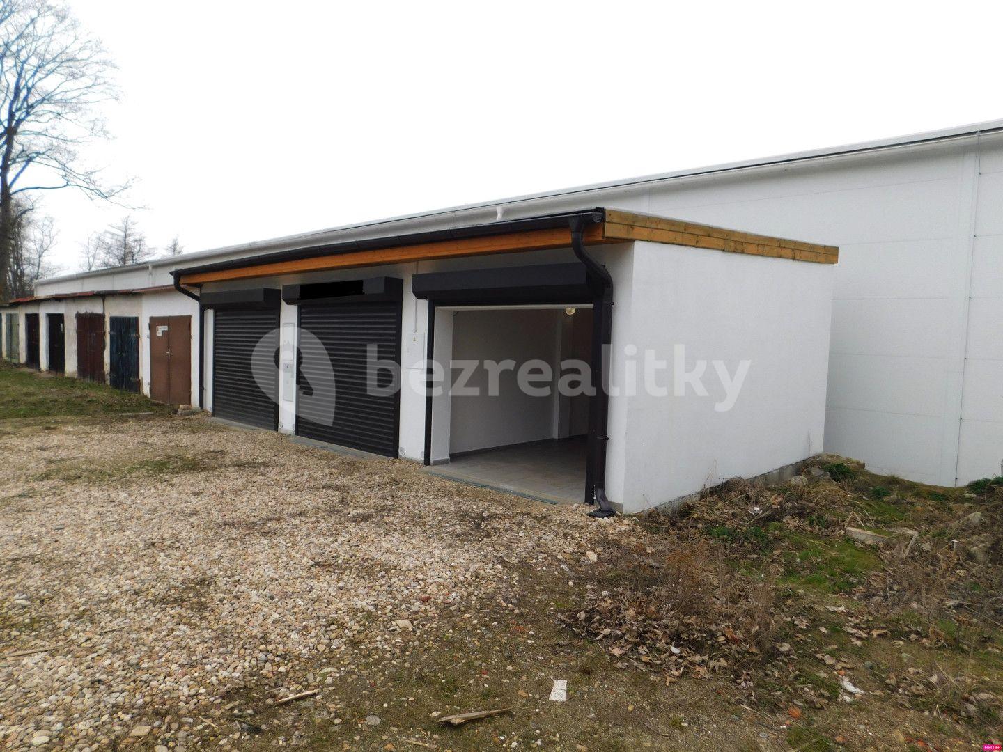 Prodej garáže 21 m², Janáčkovo stromořadí, Třebíč, Kraj Vysočina