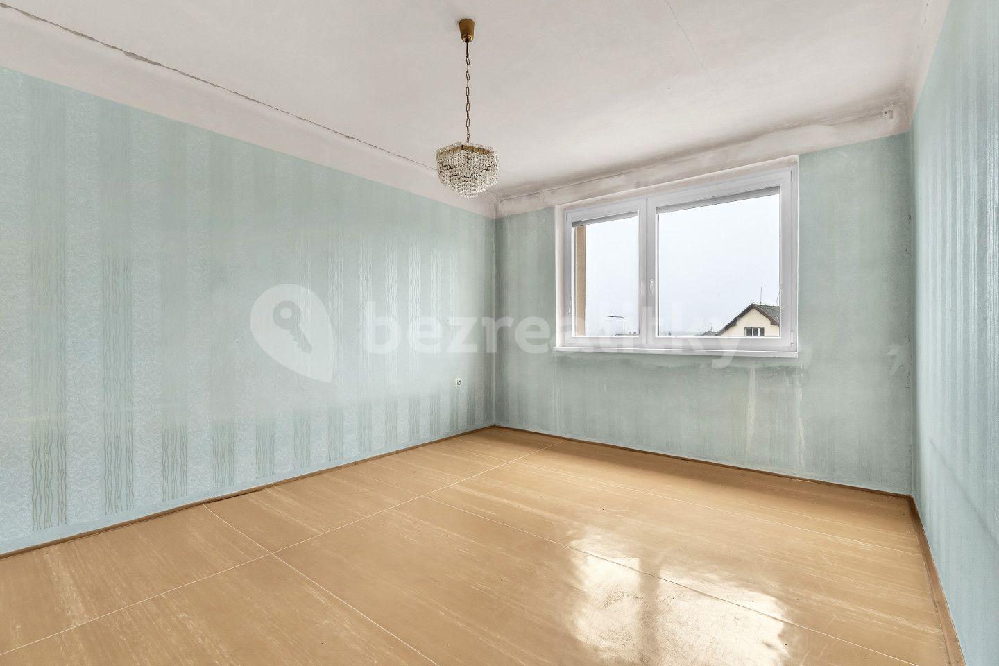 Prodej bytu 3+1 92 m², Školní, Ostroměř, Královéhradecký kraj