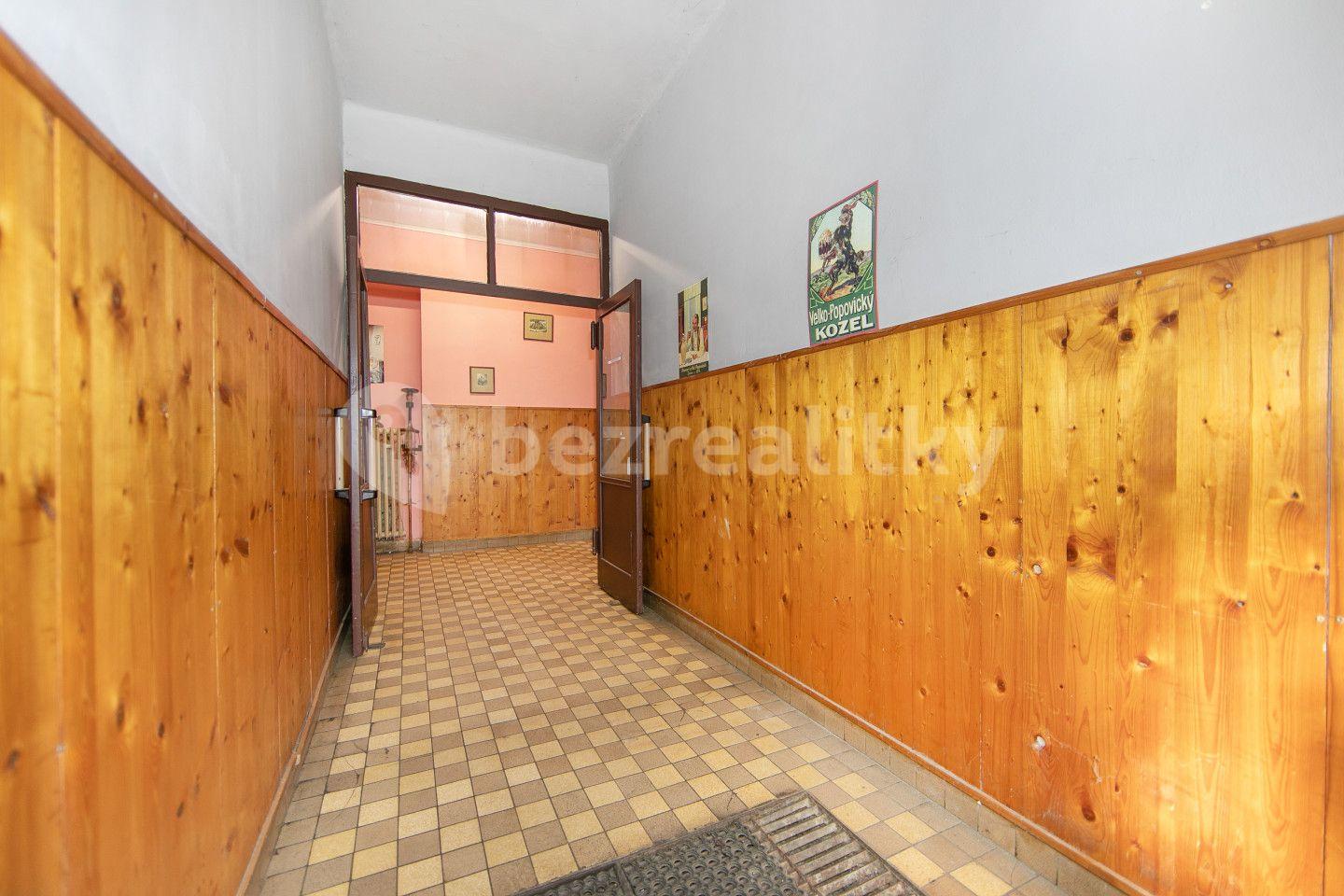 Prodej nebytového prostoru 470 m², II. pětiletky, Horšovský Týn, Plzeňský kraj
