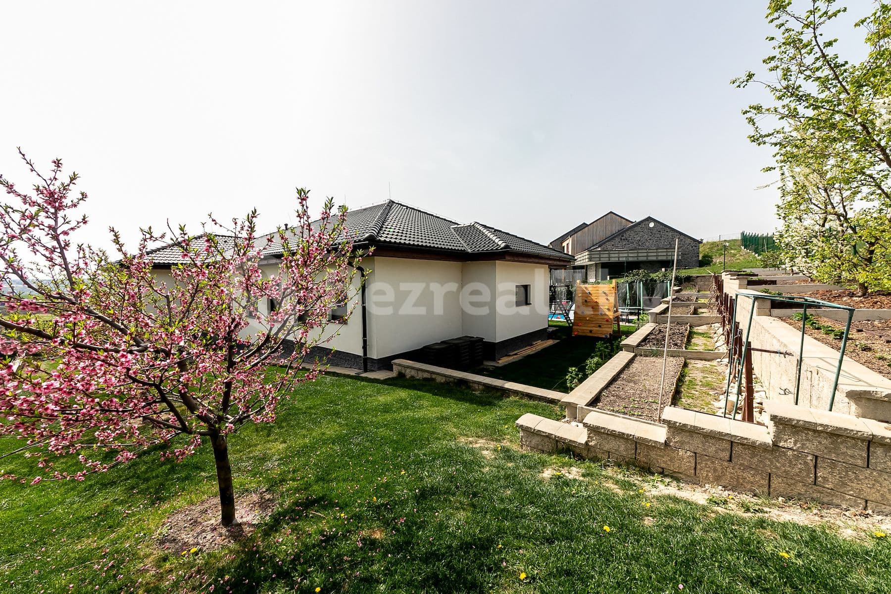 Prodej domu 198 m², pozemek 932 m², Netovice, Slaný, Středočeský kraj