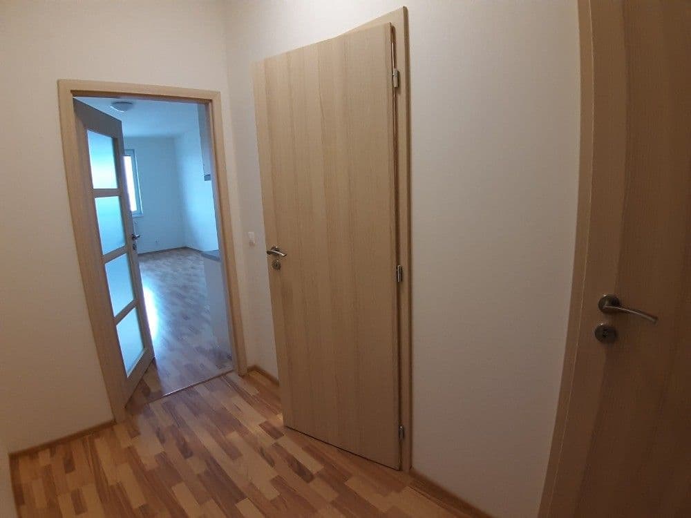Pronájem bytu 1+kk 33 m², Freyova, Praha, Praha Pronájem bytu 1+kk 33 m², Freyova, Praha, Praha