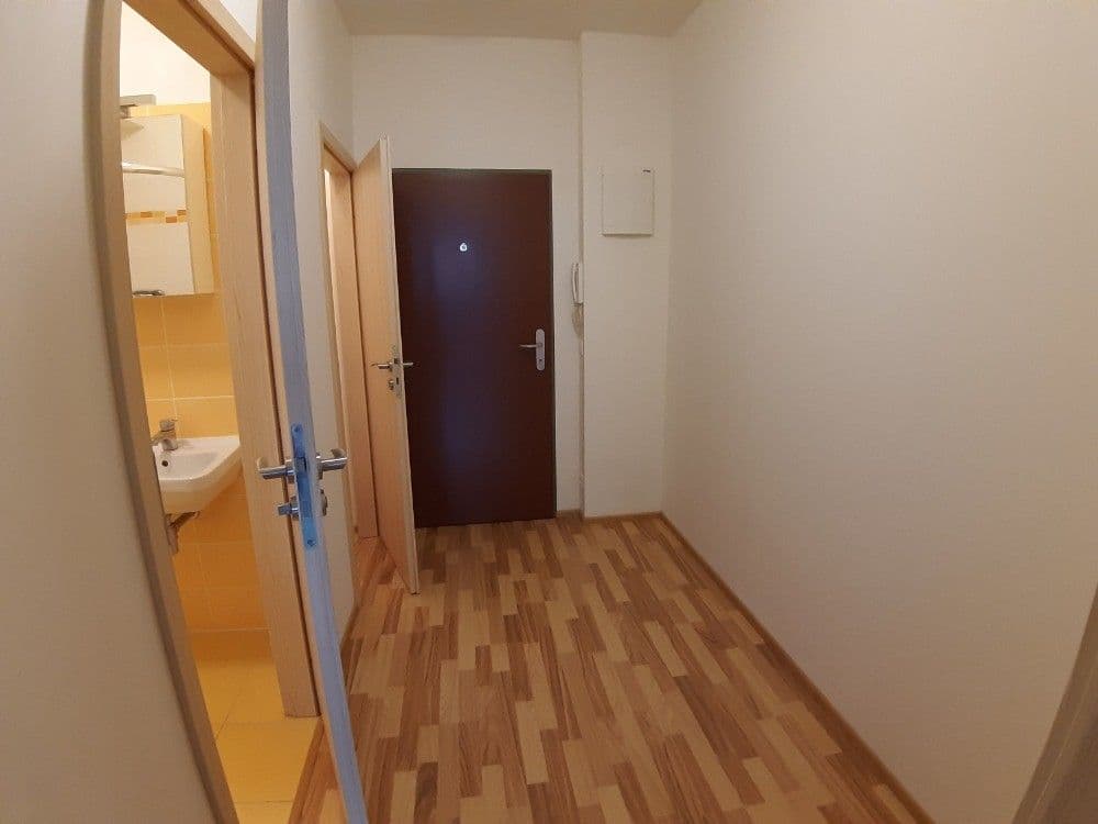 Pronájem bytu 1+kk 33 m², Freyova, Praha, Praha Pronájem bytu 1+kk 33 m², Freyova, Praha, Praha