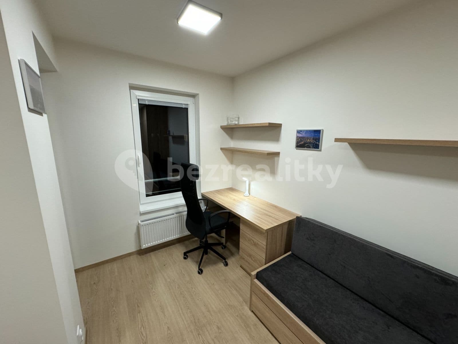 Pronájem bytu 1+kk 30 m², Šternovská, Praha, Praha Pronájem bytu 1+kk 30 m², Šternovská, Praha, Praha