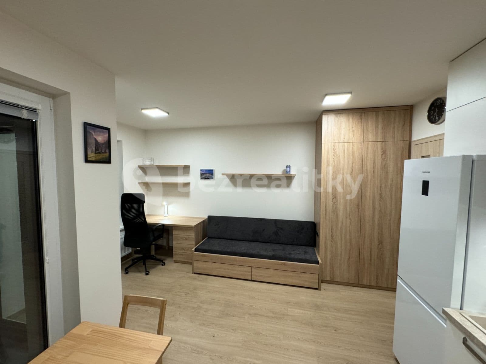 Pronájem bytu 1+kk 30 m², Šternovská, Praha, Praha Pronájem bytu 1+kk 30 m², Šternovská, Praha, Praha