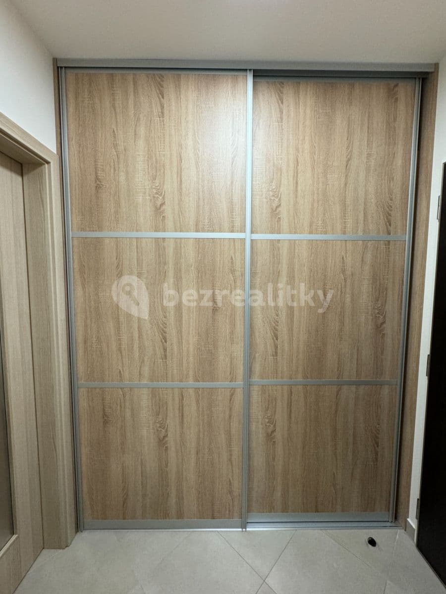 Pronájem bytu 1+kk 30 m², Šternovská, Praha, Praha Pronájem bytu 1+kk 30 m², Šternovská, Praha, Praha