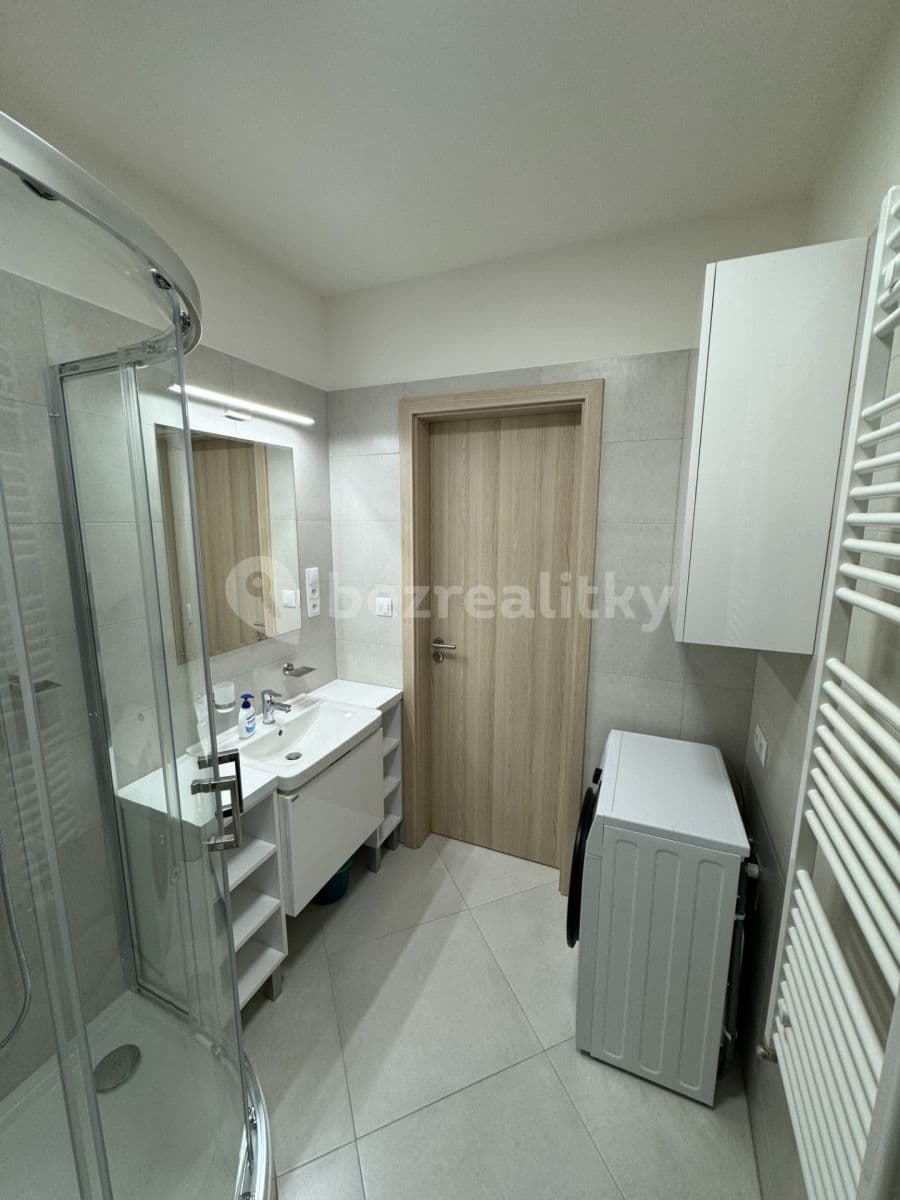 Pronájem bytu 1+kk 30 m², Šternovská, Praha, Praha Pronájem bytu 1+kk 30 m², Šternovská, Praha, Praha