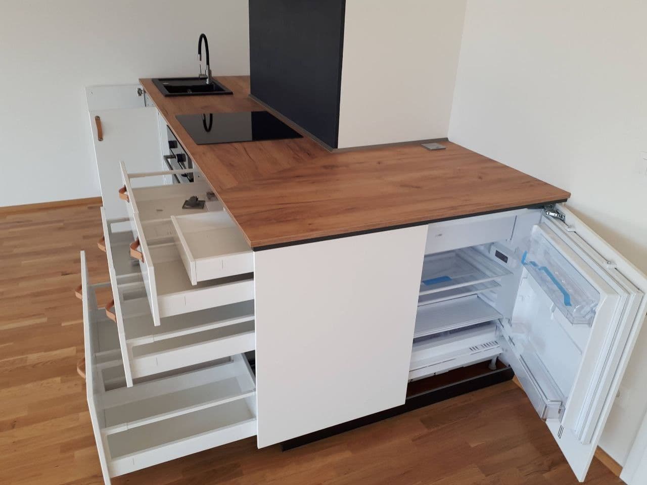 Pronájem bytu 1+kk 52 m², Breitfeldova, Praha, Praha Pronájem bytu 1+kk 52 m², Breitfeldova, Praha, Praha