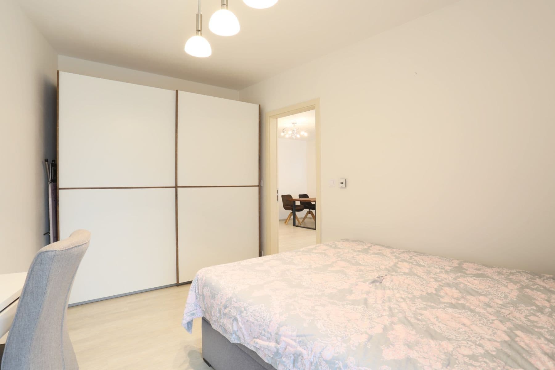 Pronájem bytu 3+kk 88 m², Hlavní, Průhonice, Středočeský kraj Pronájem bytu 3+kk 88 m², Hlavní, Průhonice, Středočeský kraj