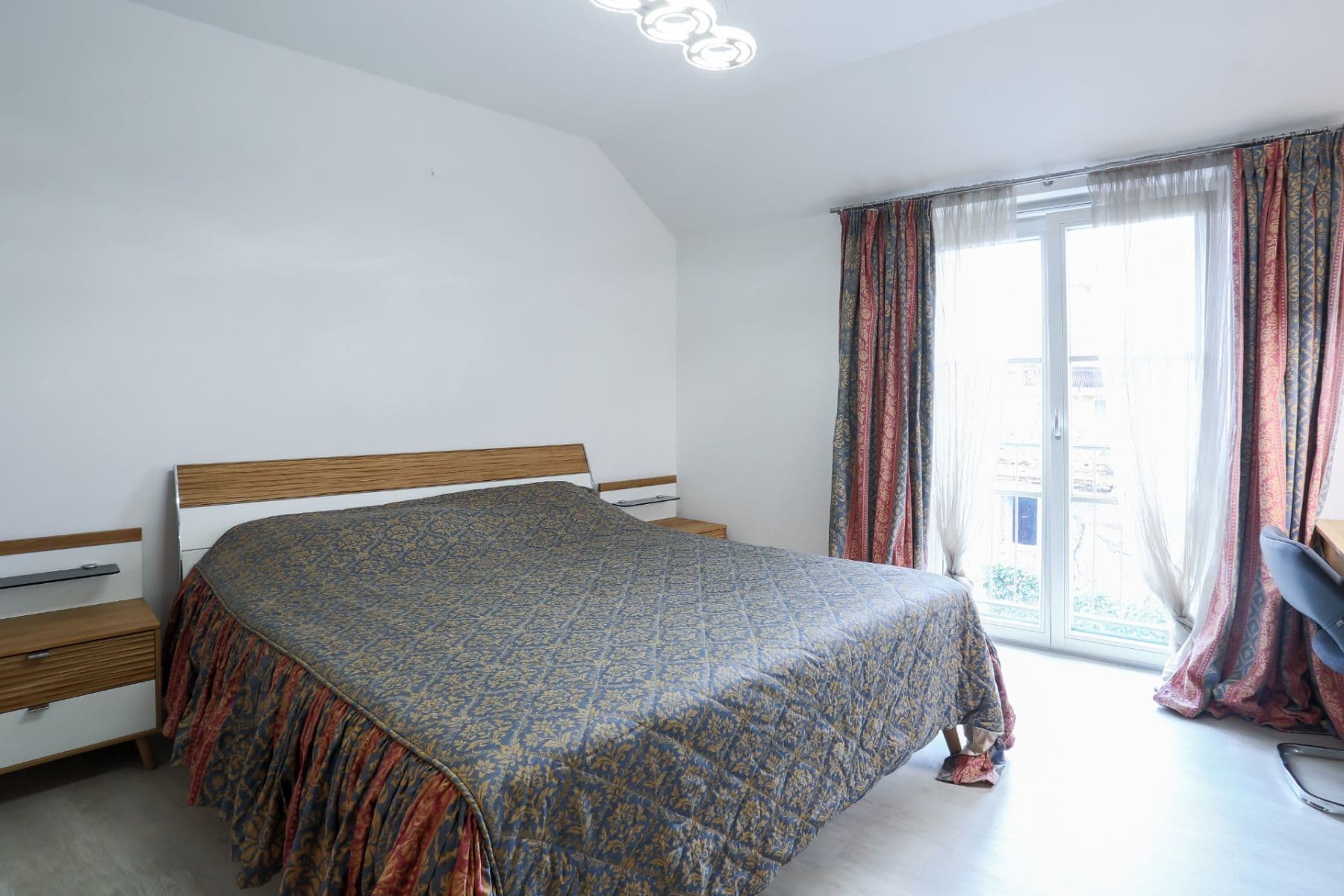 Pronájem bytu 3+kk 88 m², Hlavní, Průhonice, Středočeský kraj Pronájem bytu 3+kk 88 m², Hlavní, Průhonice, Středočeský kraj