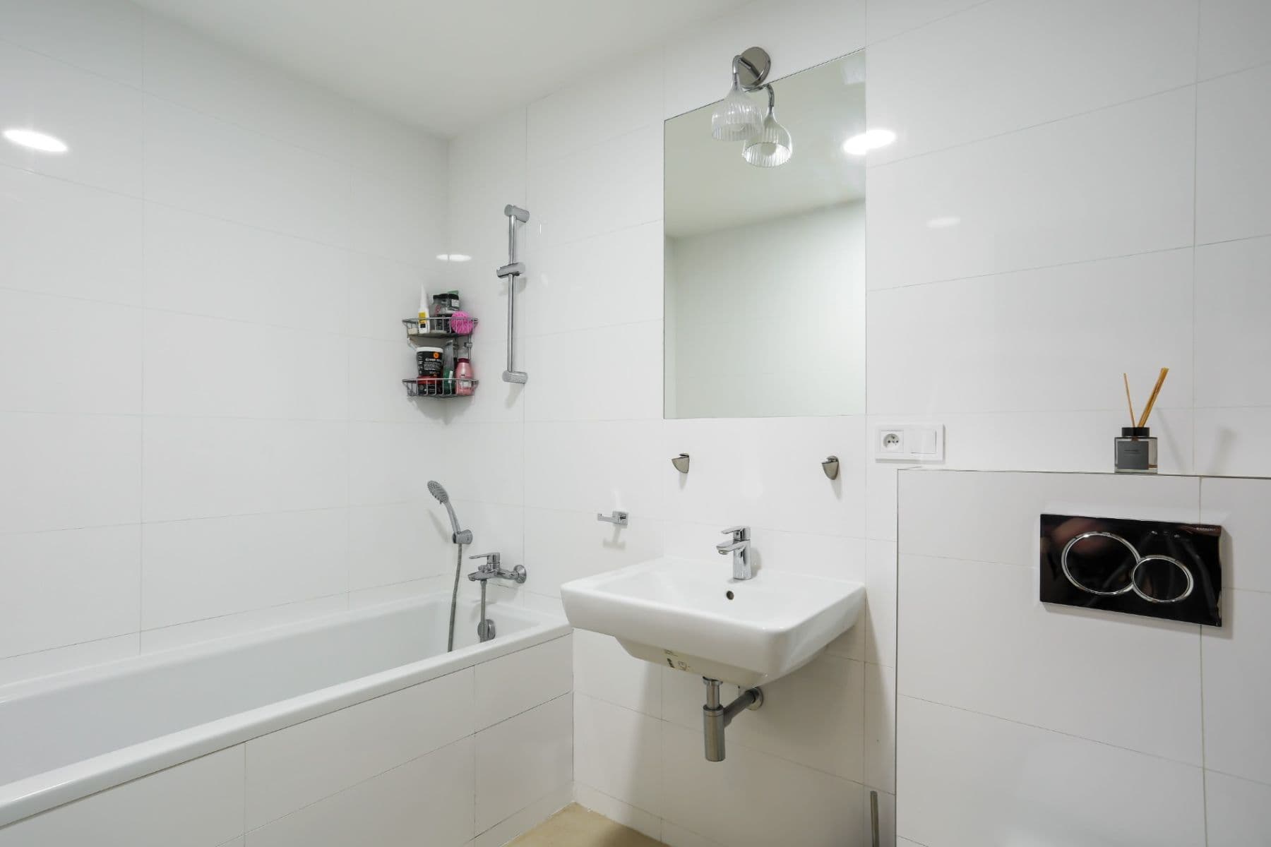 Pronájem bytu 3+kk 88 m², Hlavní, Průhonice, Středočeský kraj Pronájem bytu 3+kk 88 m², Hlavní, Průhonice, Středočeský kraj