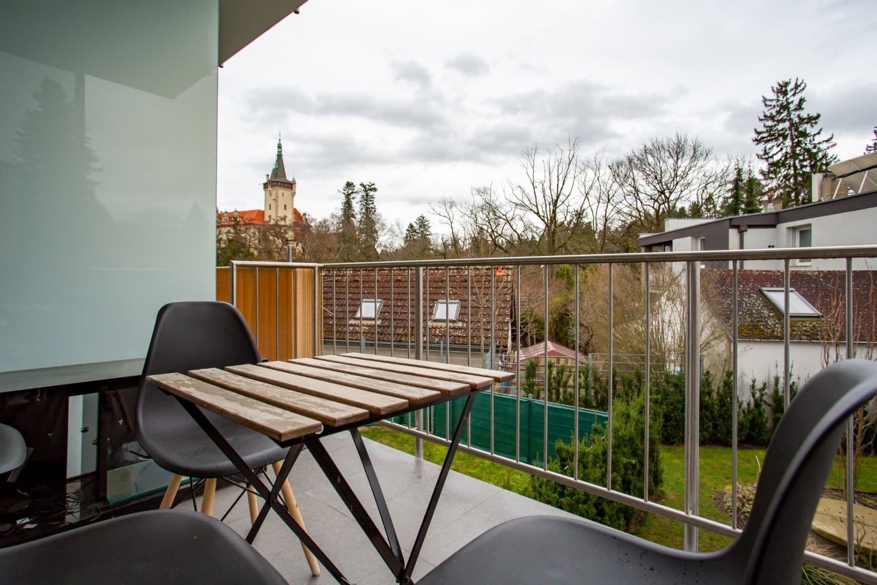 Pronájem bytu 3+kk 88 m², Hlavní, Průhonice, Středočeský kraj Pronájem bytu 3+kk 88 m², Hlavní, Průhonice, Středočeský kraj