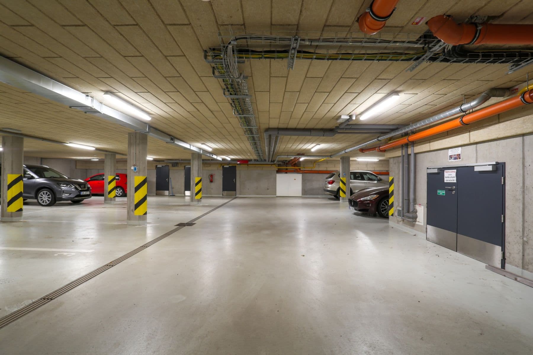 Pronájem bytu 3+kk 88 m², Hlavní, Průhonice, Středočeský kraj Pronájem bytu 3+kk 88 m², Hlavní, Průhonice, Středočeský kraj