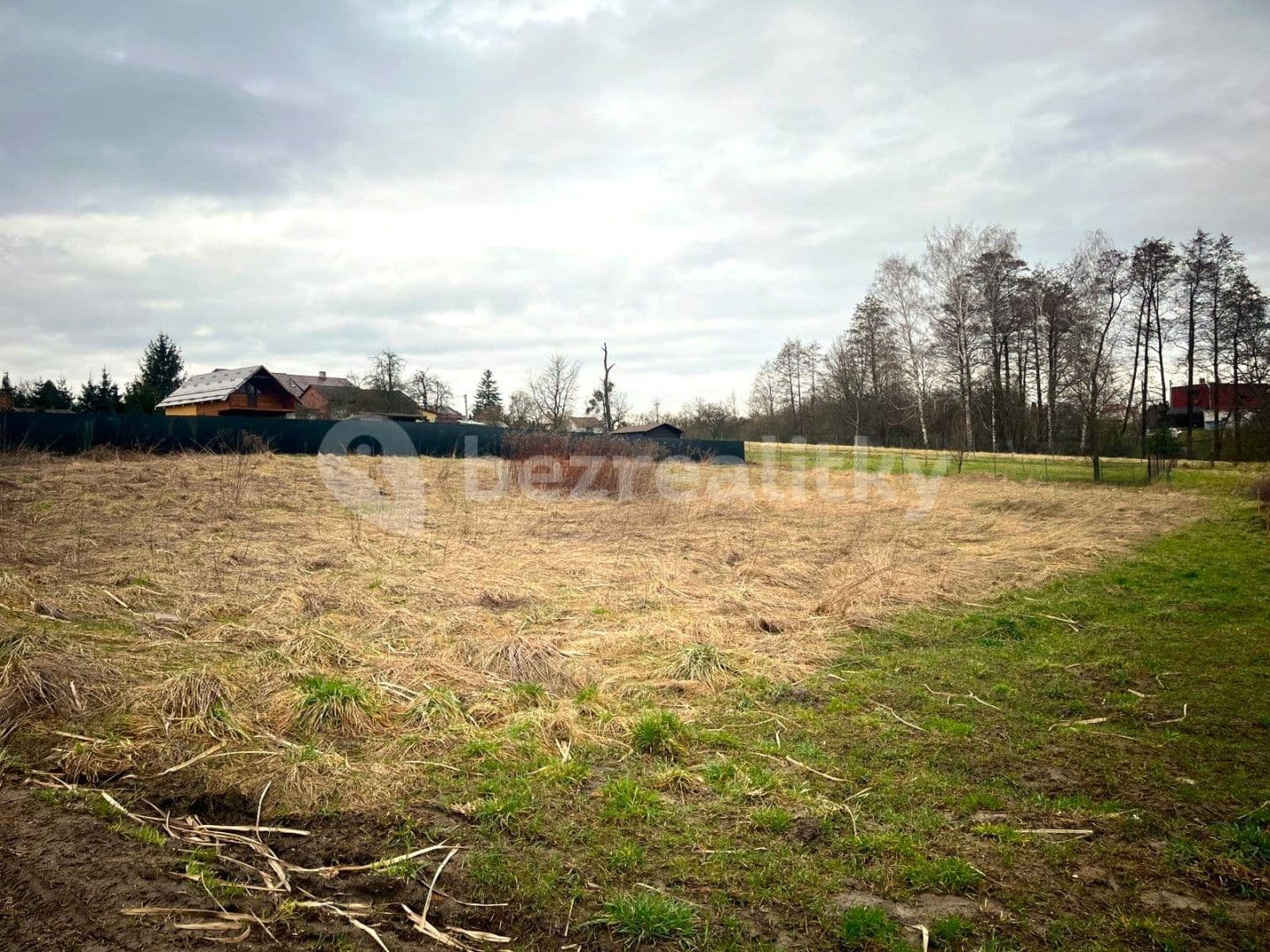 Prodej pozemku 1.606 m², Dolní Lutyně, Moravskoslezský kraj