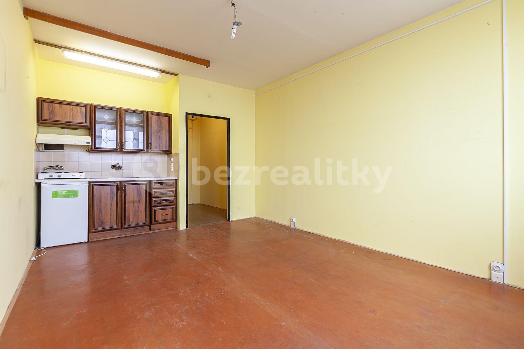 Prodej bytu 1+kk 27 m², Údolní, Praha, Praha